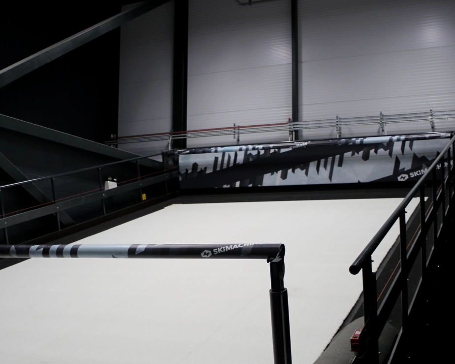 Indoor Ski